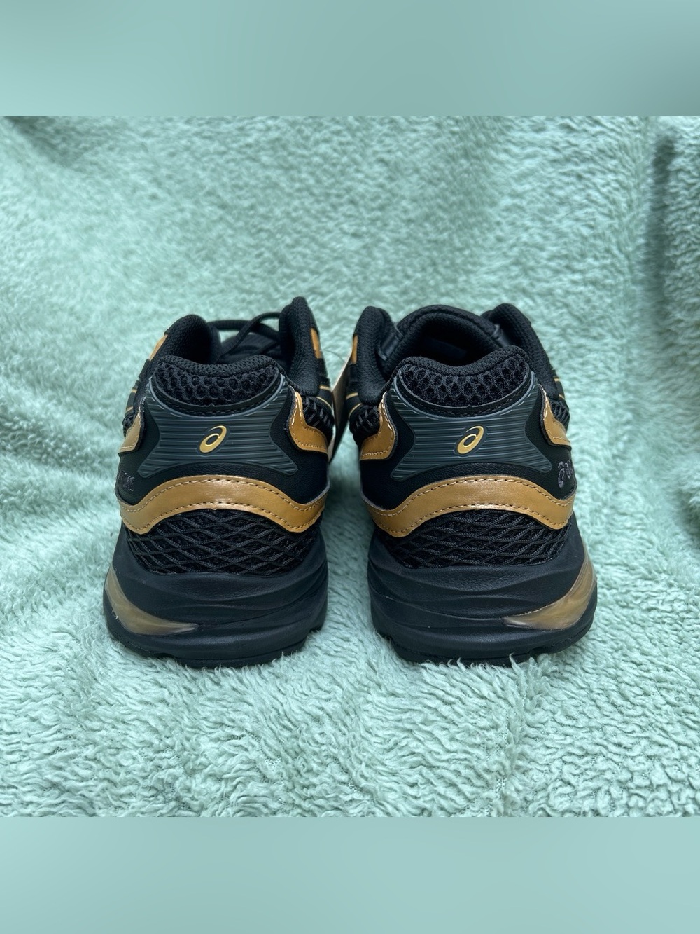 ASICS Gel-K1011 ‘Black Pure Gold’ NEW M6.5=W8 - Picture 5 of 8